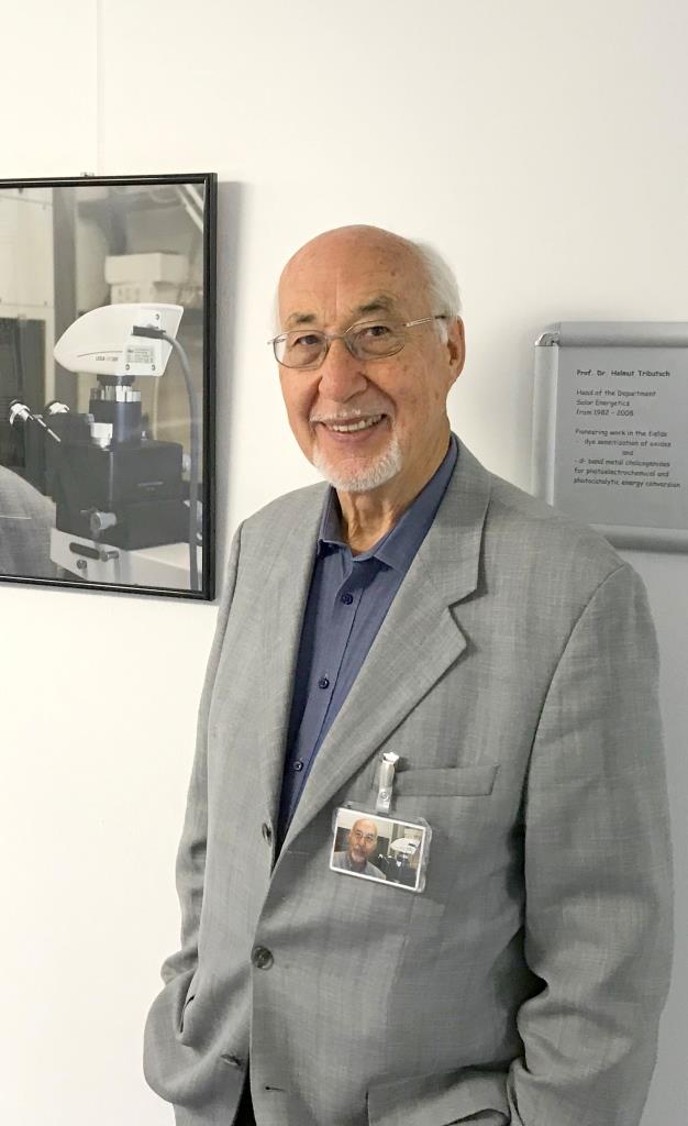 Prof. Helmut Tributsch bei seinem letzten Besuch am HZB. © Barbara Baumgartner-Tributsch